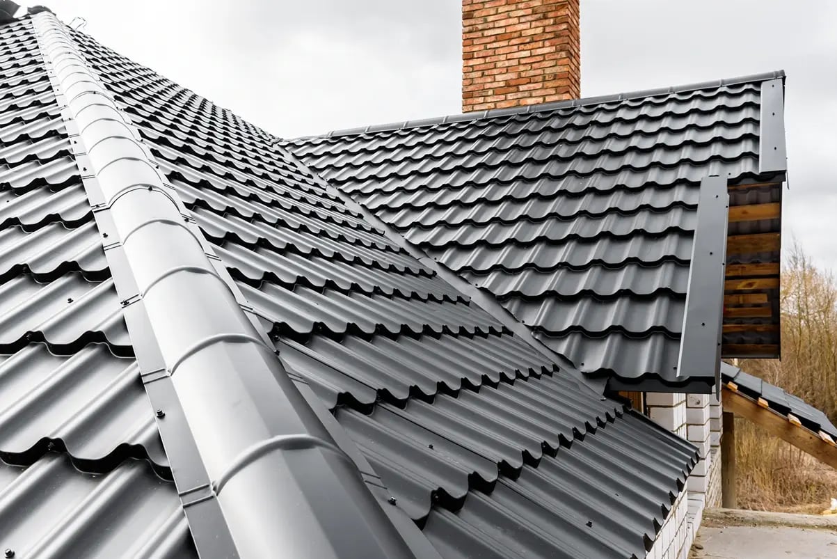 metal-shingle-roof-black